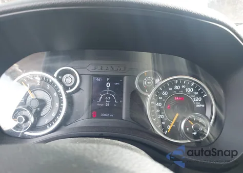 2020 Ram 1500 Big Horn 4X4 6'4 Box z USA, uszkodzony, nr VIN 1C6SRFBT3LN248041